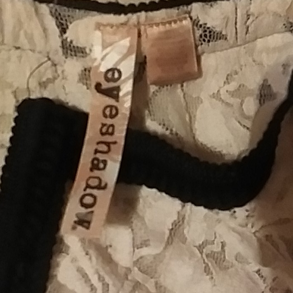Lace jacket - Picture 2 of 3